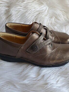Clarks Unstructured Women's Bronze Leather Loafers Slip On Shoe SZ 8